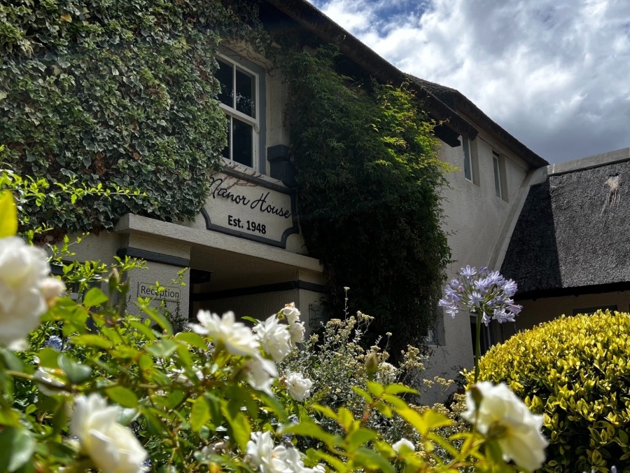 8 Bedroom Property for Sale in Raithby Western Cape